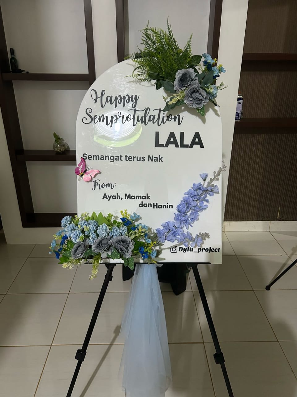 Polos Putih Bentuk Kubah